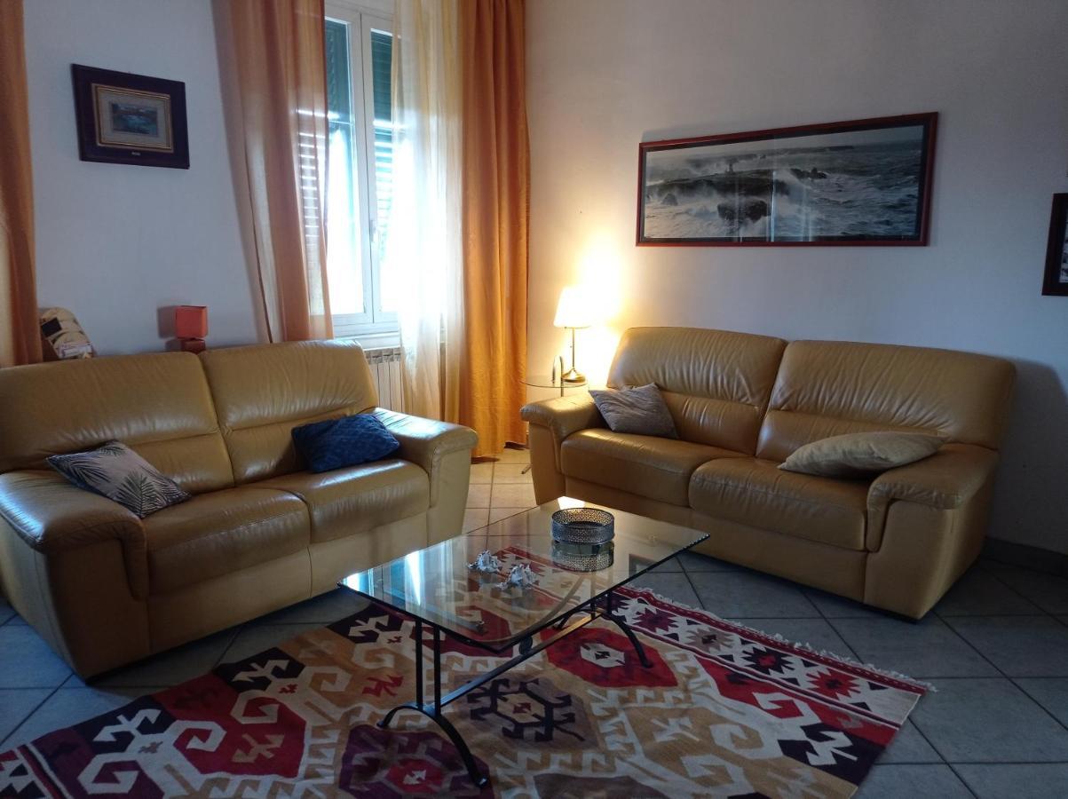 Appartamento Con Incantevole Vista Mare Livorno Exterior foto